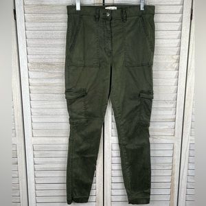 H&M Women's Stretchy Cargo Skinny Jeans
Washed Olive-10